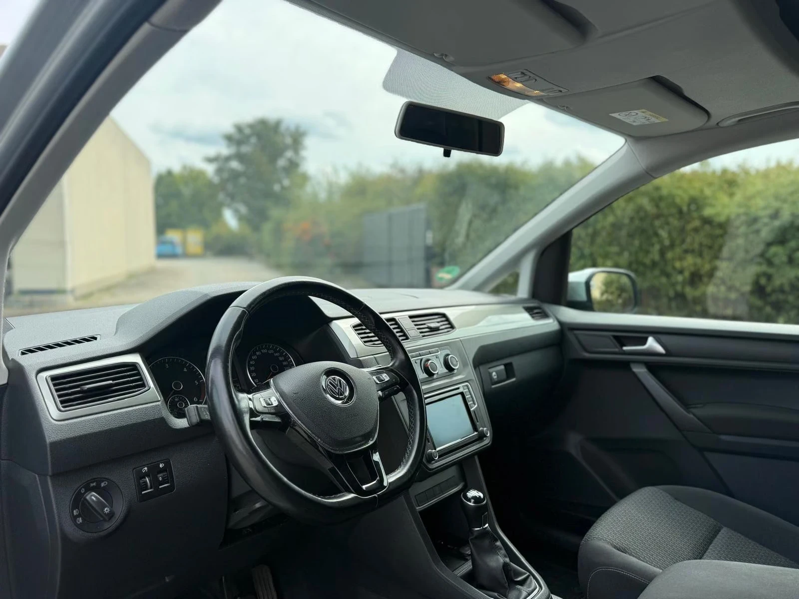 VW Caddy MAXI VAN, снимка 4 - Автомобили и джипове - 55941096