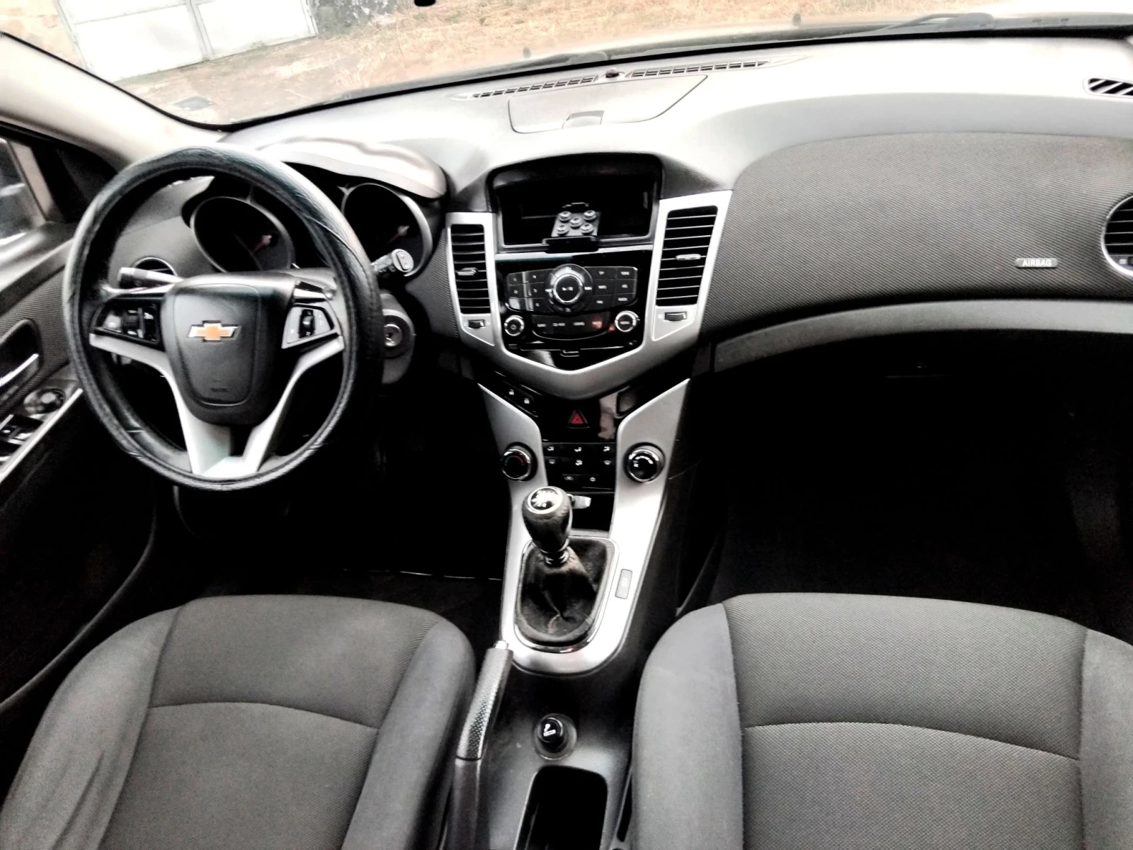 Chevrolet Cruze 1.6i16V+ КЛИМА + ГАЗ. 2012г, снимка 15 - Автомобили и джипове - 55956892