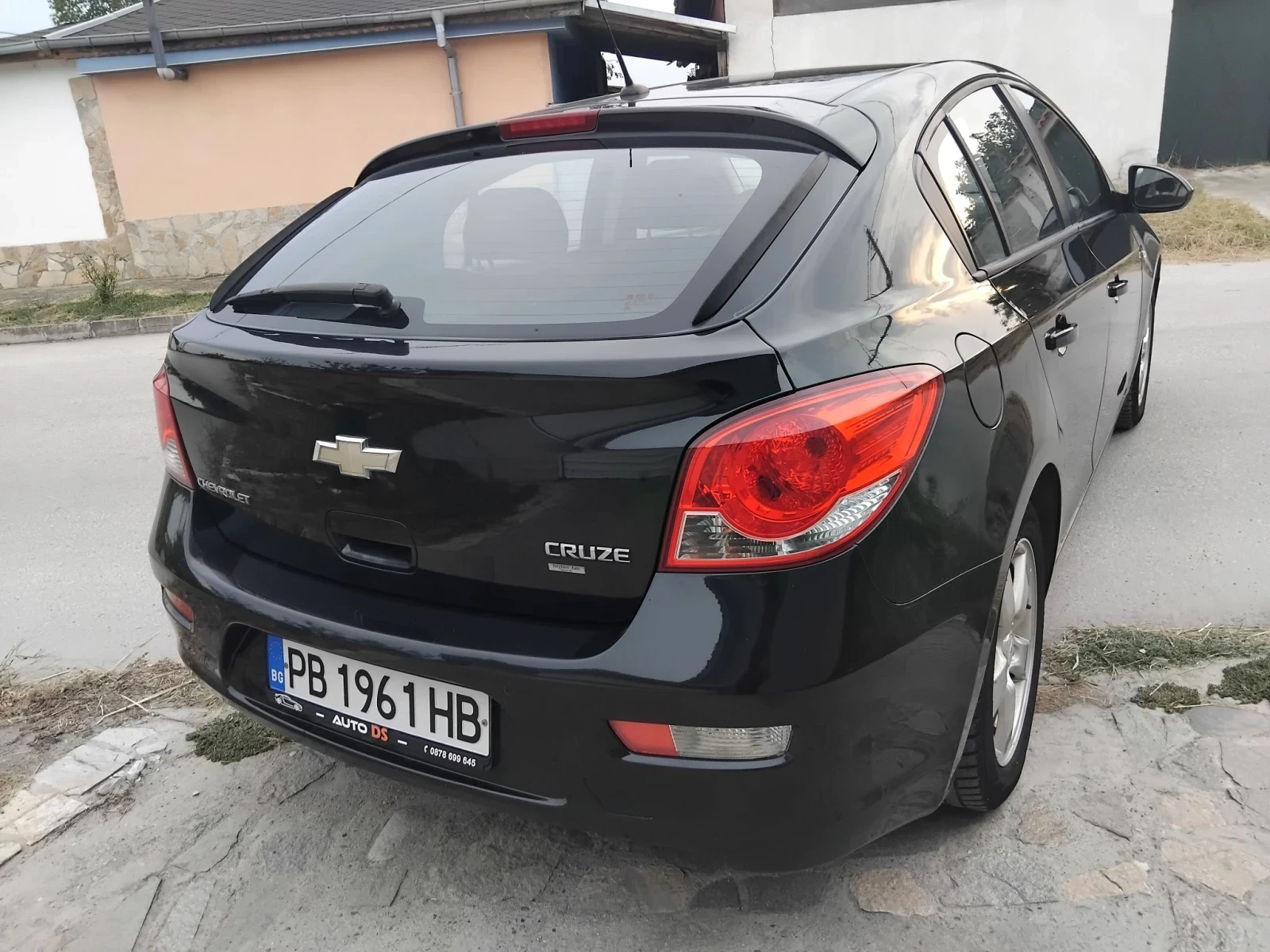 Chevrolet Cruze 1.6i16V+ КЛИМА + ГАЗ. 2012г, снимка 12 - Автомобили и джипове - 55956892