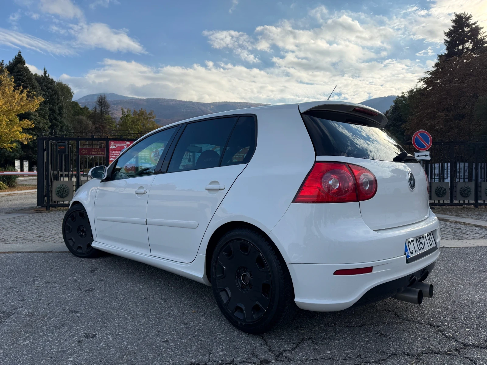 VW Golf 5 GTI, снимка 5 - Автомобили и джипове - 56609687