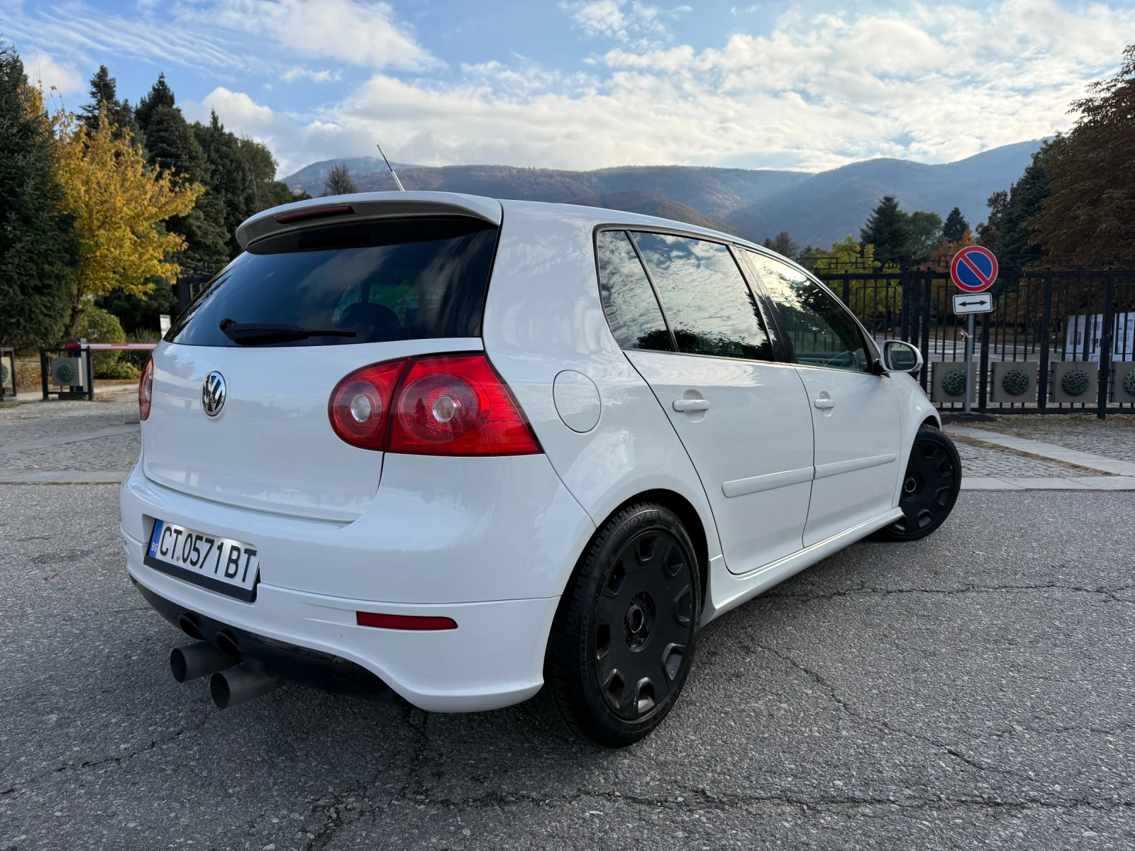 VW Golf 5 GTI, снимка 7 - Автомобили и джипове - 56609687