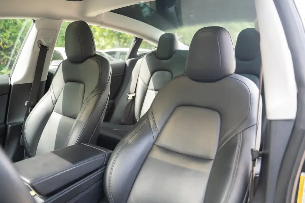 Tesla Model 3 Long Range| 560km| ACC| BSM| LDA, снимка 8 - Автомобили и джипове - 56061648