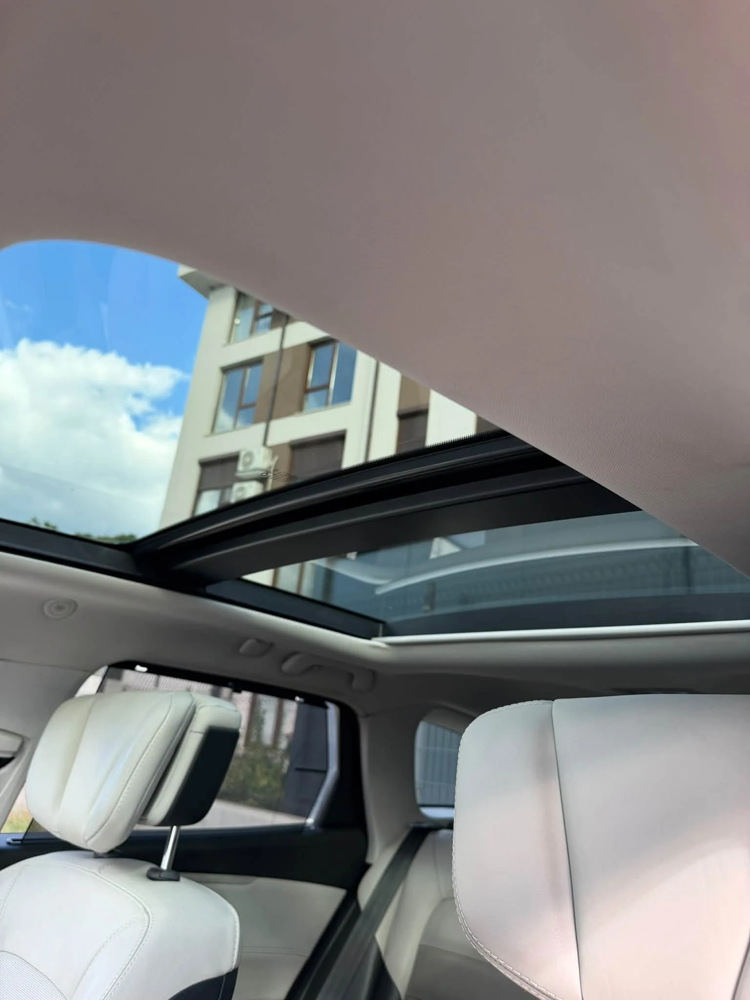 Renault Talisman INITIALE* 1.6DCI* FULL* FULL, снимка 17 - Автомобили и джипове - 56210392