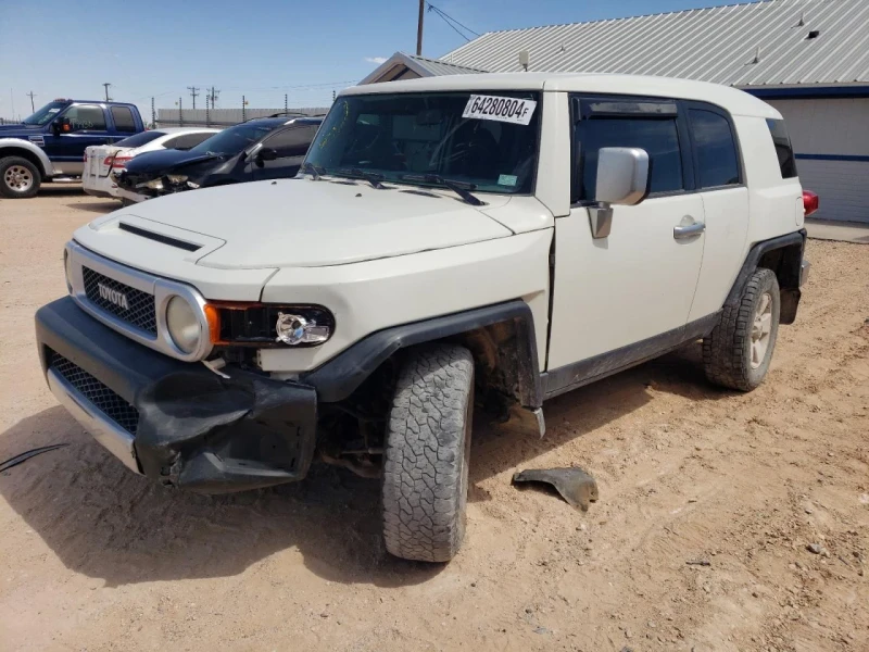 Toyota Fj cruiser, снимка 3 - Автомобили и джипове - 48737446