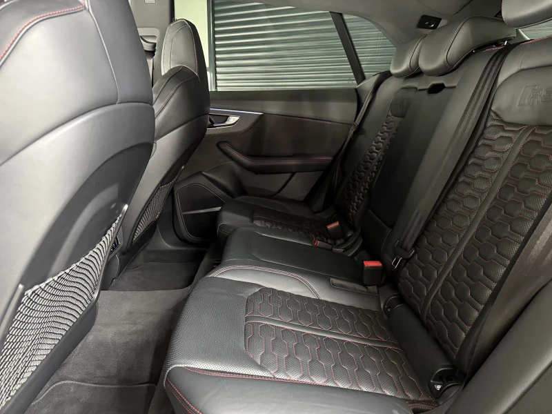 Audi RSQ8 CERAMIC/CARBON/B&Q/MATRIX/PANO, снимка 6 - Автомобили и джипове - 52432559