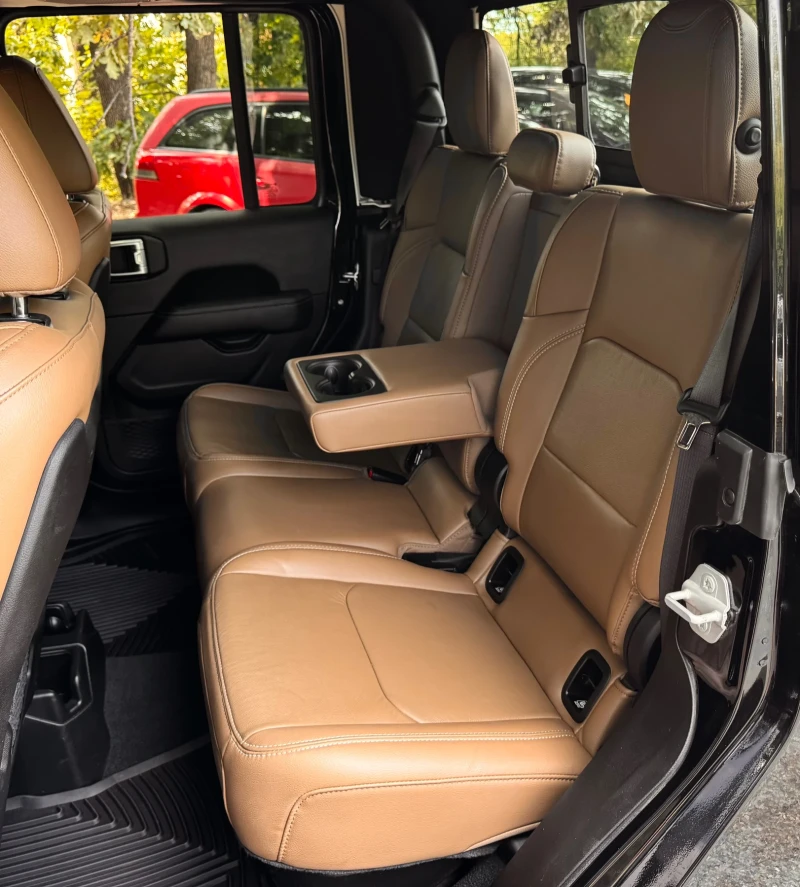 Jeep Wrangler ПРОМОЦИЯ до 15.12.25 /GLADIATOR /RUBICON , снимка 10 - Автомобили и джипове - 51189369