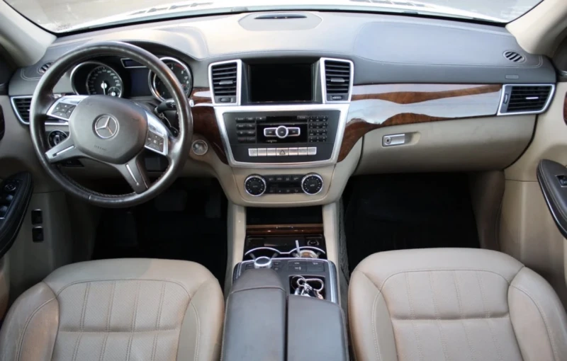 Mercedes-Benz GL 350 AMG * * 7 МЕСТА * * CARFAX * * АВТО КРЕДИТ * * , снимка 10 - Автомобили и джипове - 53193289