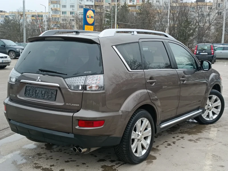 Mitsubishi Outlander 2.2/Автоматик/Нави/Камера/Кожа/Ксенон, снимка 4 - Автомобили и джипове - 53225229