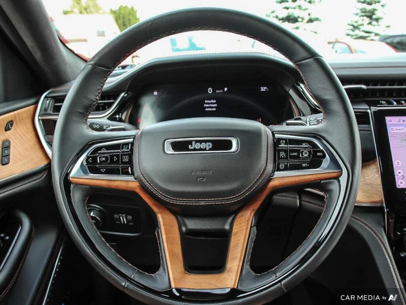 Jeep Grand cherokee L* Summit Reserve* 4WD* АвтоКредит* (ЦЕНА ДО БГ), снимка 10 - Автомобили и джипове - 53459824