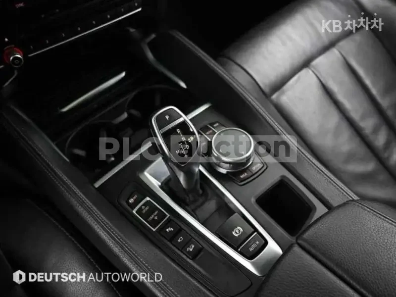 BMW X6, снимка 11 - Автомобили и джипове - 54066311