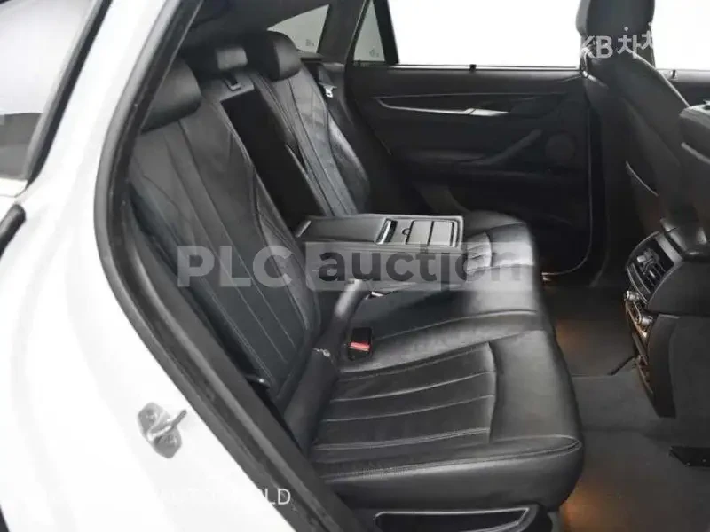 BMW X6, снимка 7 - Автомобили и джипове - 54066311