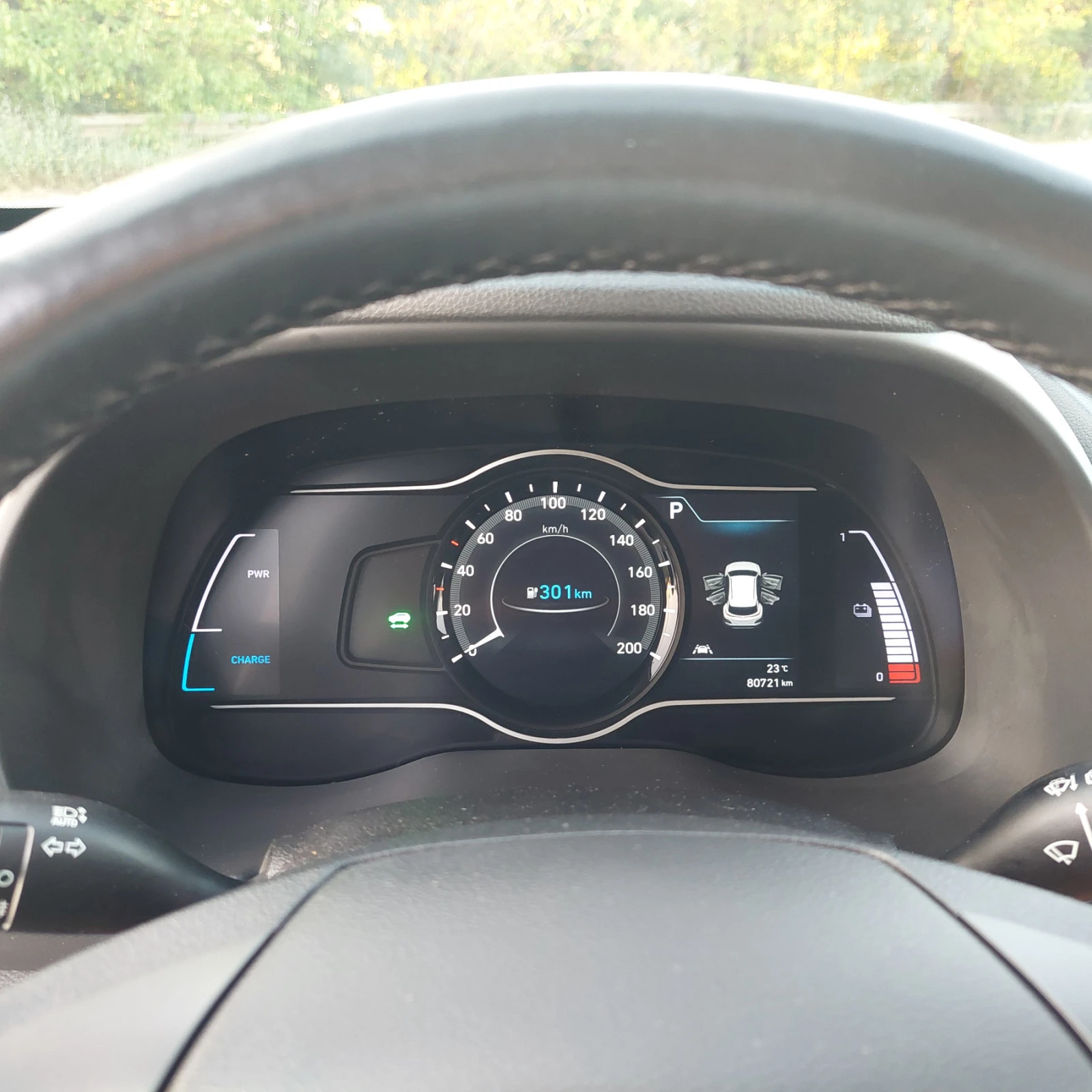 Hyundai Kona 64KWh PREMIUM/FULL ASS/KRELL/DISTRONIC, гаранция 6 - изображение 9