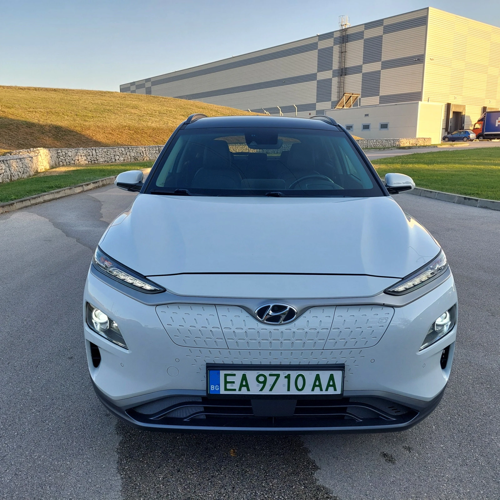 Hyundai Kona 64KWh PREMIUM/FULL ASS/KRELL/DISTRONIC, гаранция 6 - [1] 