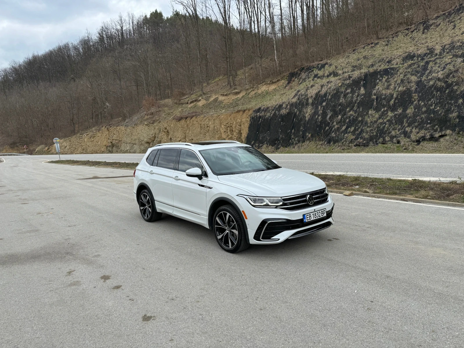 VW Tiguan 2.0 R-line дълга база SEL - изображение 6