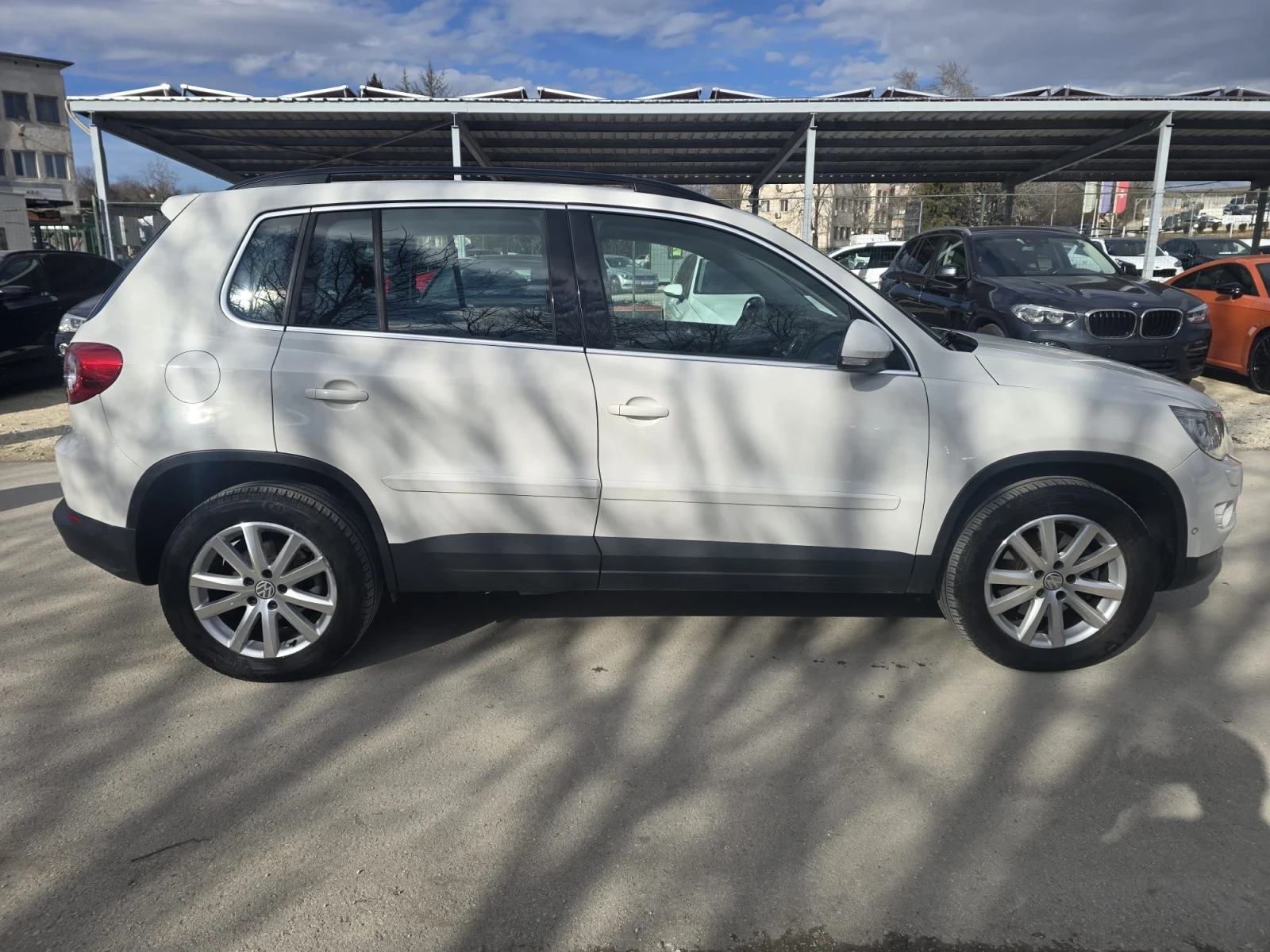 VW Tiguan 2.0TDI - 140к.с. - 4 Motion - 6 скорости - изображение 6