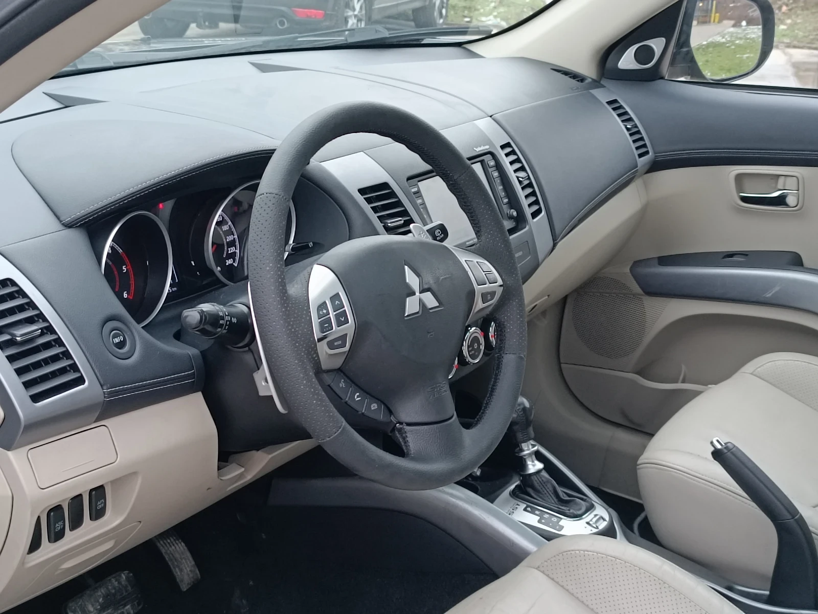 Mitsubishi Outlander 2.2/���������/����/������/����/������ | Mobile.bg � ����������� 5