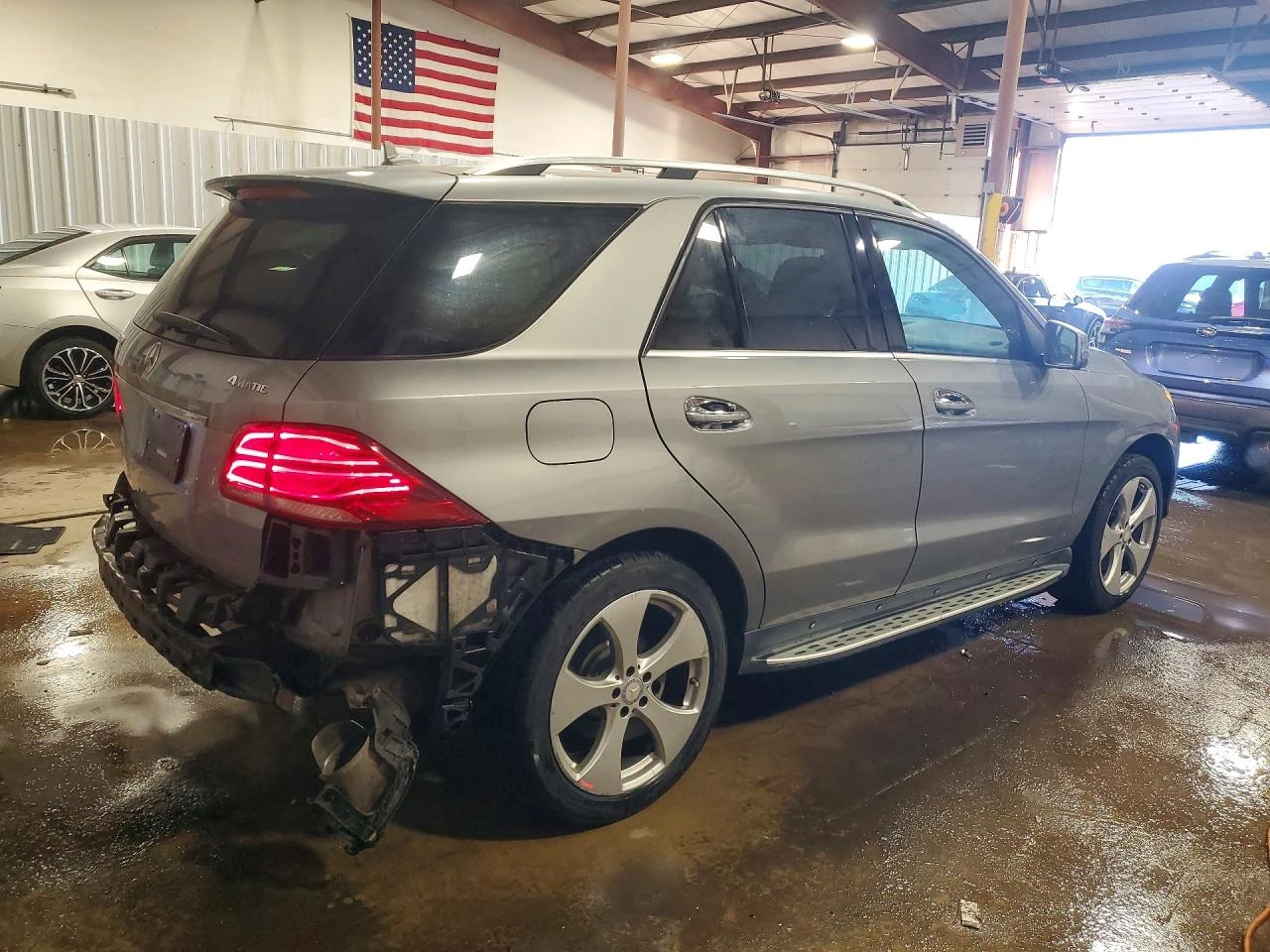 Mercedes-Benz GLE 350 4MATIC* ПОДГРЕВ* КАМЕРА* ШИБИДАХ* МЪРТВА ТОЧКА - изображение 6