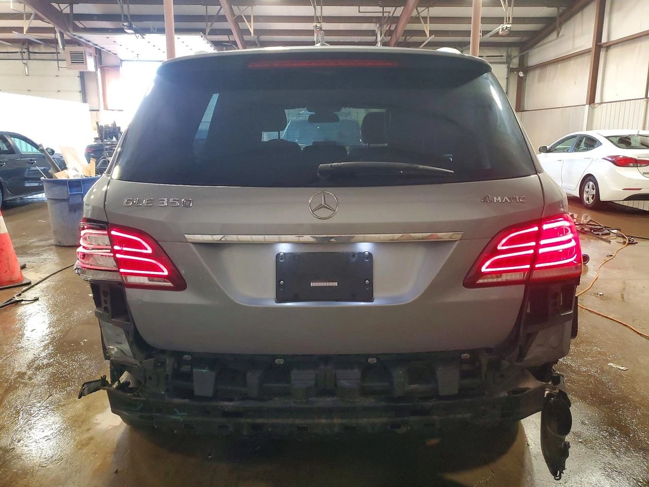 Mercedes-Benz GLE 350 4MATIC* ПОДГРЕВ* КАМЕРА* ШИБИДАХ* МЪРТВА ТОЧКА - изображение 5