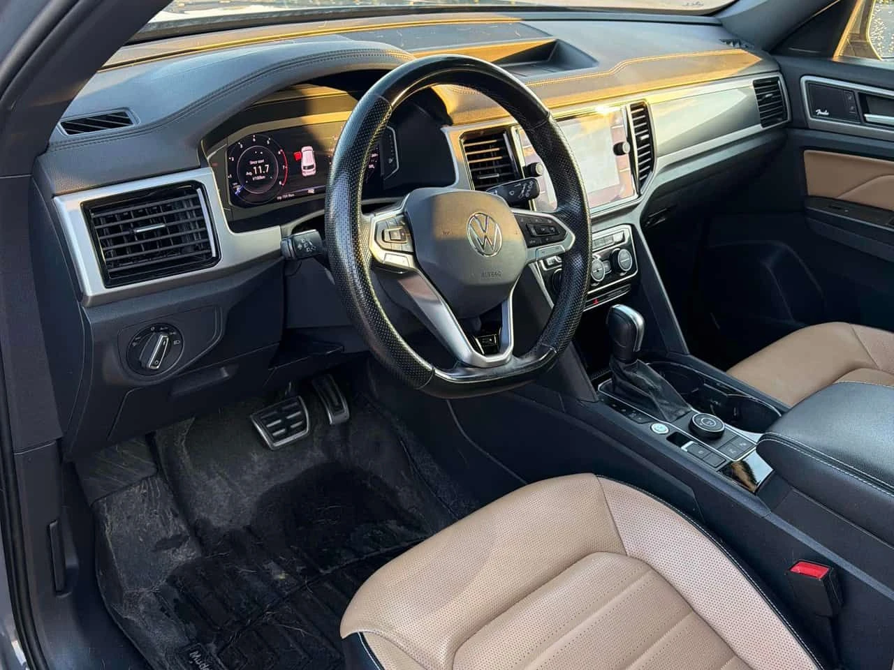 VW Atlas * Execline * CARFAX * ЦЕНА ДО БГ, снимка 9 - Автомобили и джипове - 54607020
