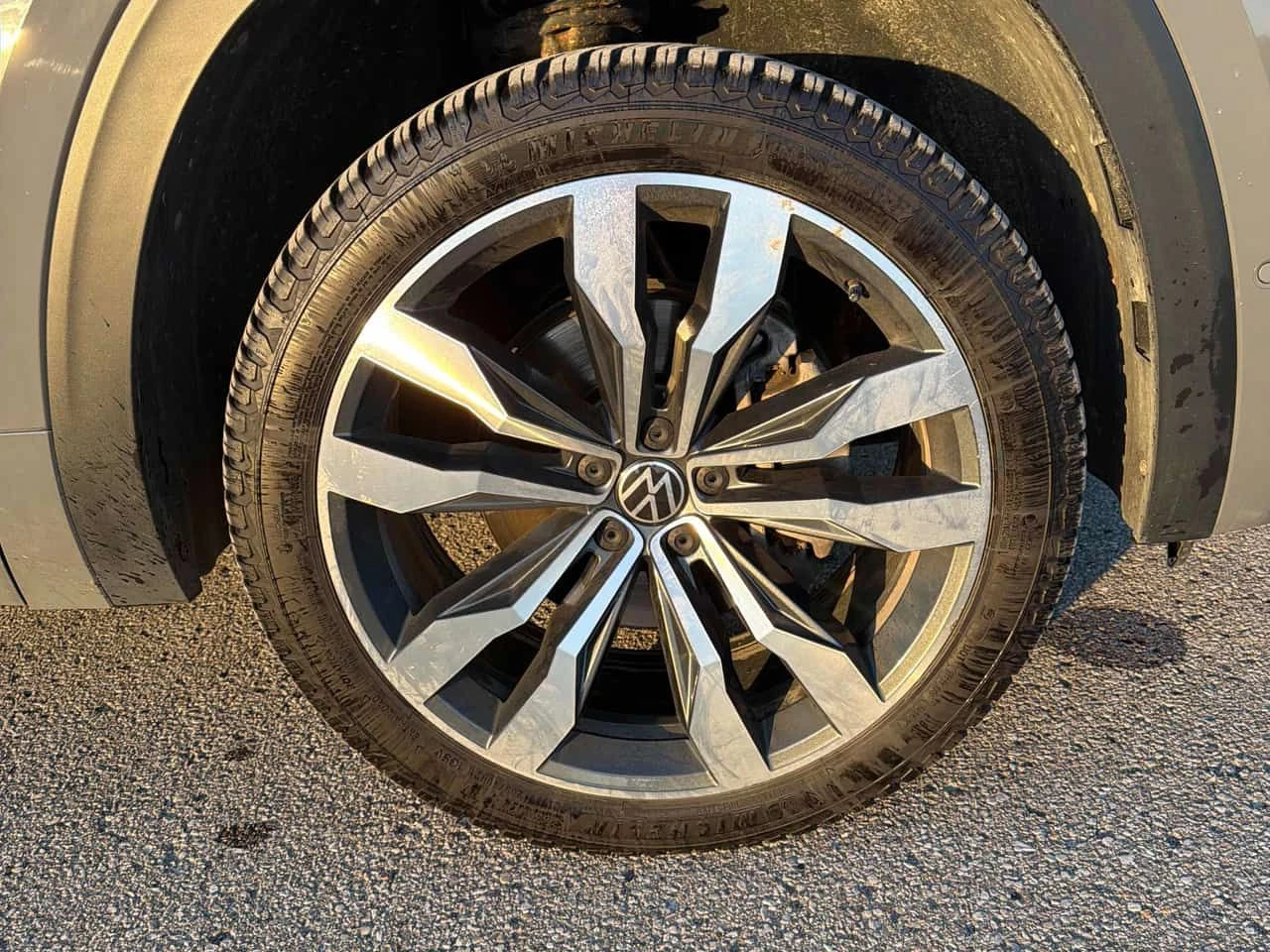 VW Atlas * Execline * CARFAX * ЦЕНА ДО БГ, снимка 17 - Автомобили и джипове - 54607020