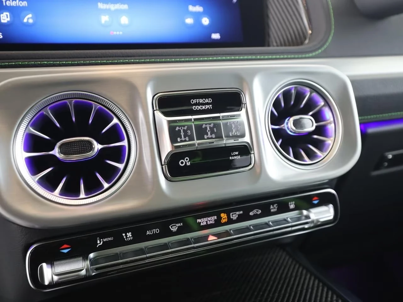 Mercedes-Benz G 63 AMG 4-MATIC MAGNO GREEN-HELL NIGHT CARBON, снимка 11 - Автомобили и джипове - 54671231