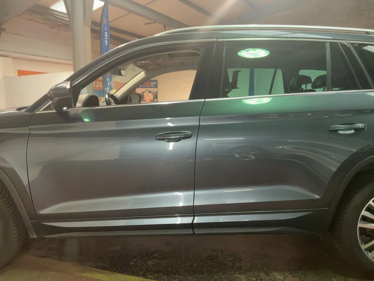Skoda Kodiaq 2.0 TDI Laurin & Klement 4x4, снимка 2 - Автомобили и джипове - 55419857