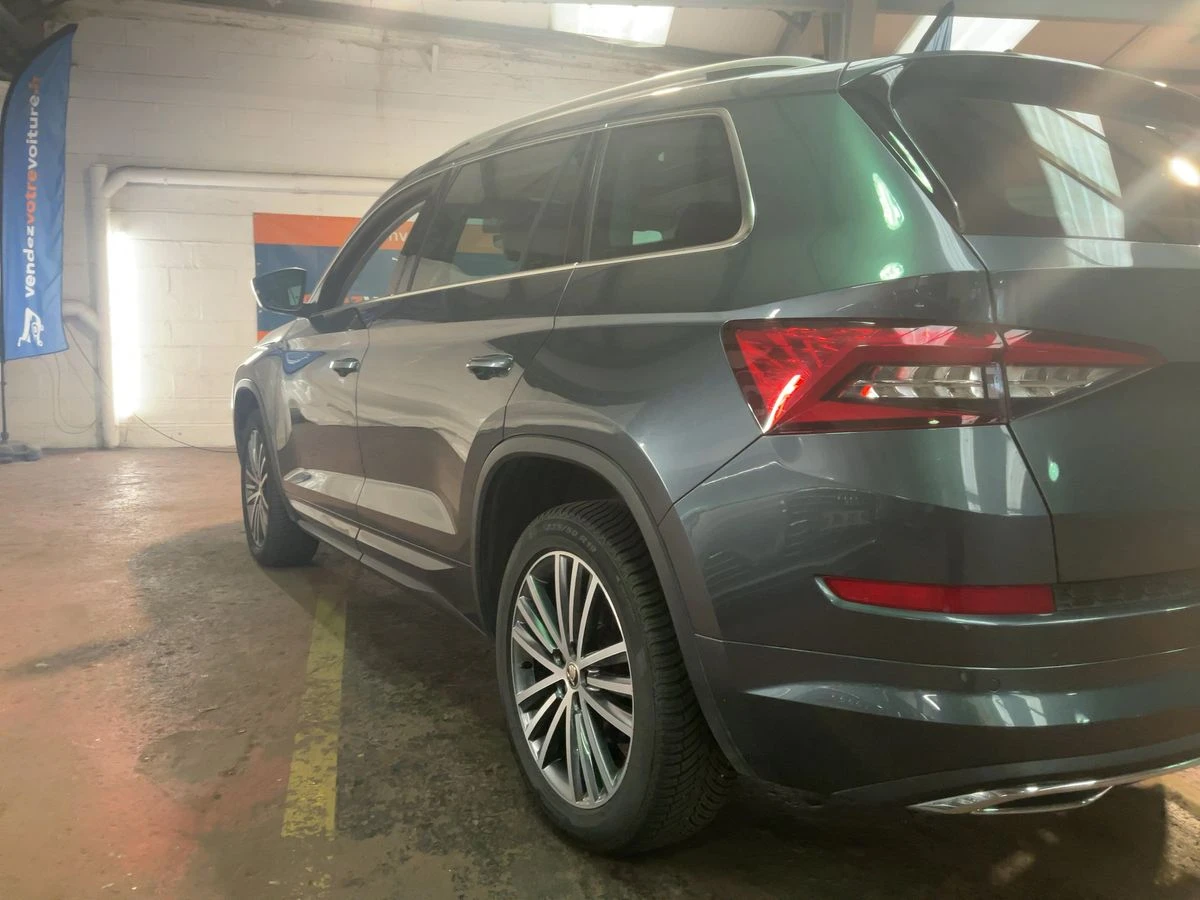 Skoda Kodiaq 2.0 TDI Laurin & Klement 4x4, снимка 3 - Автомобили и джипове - 55419857