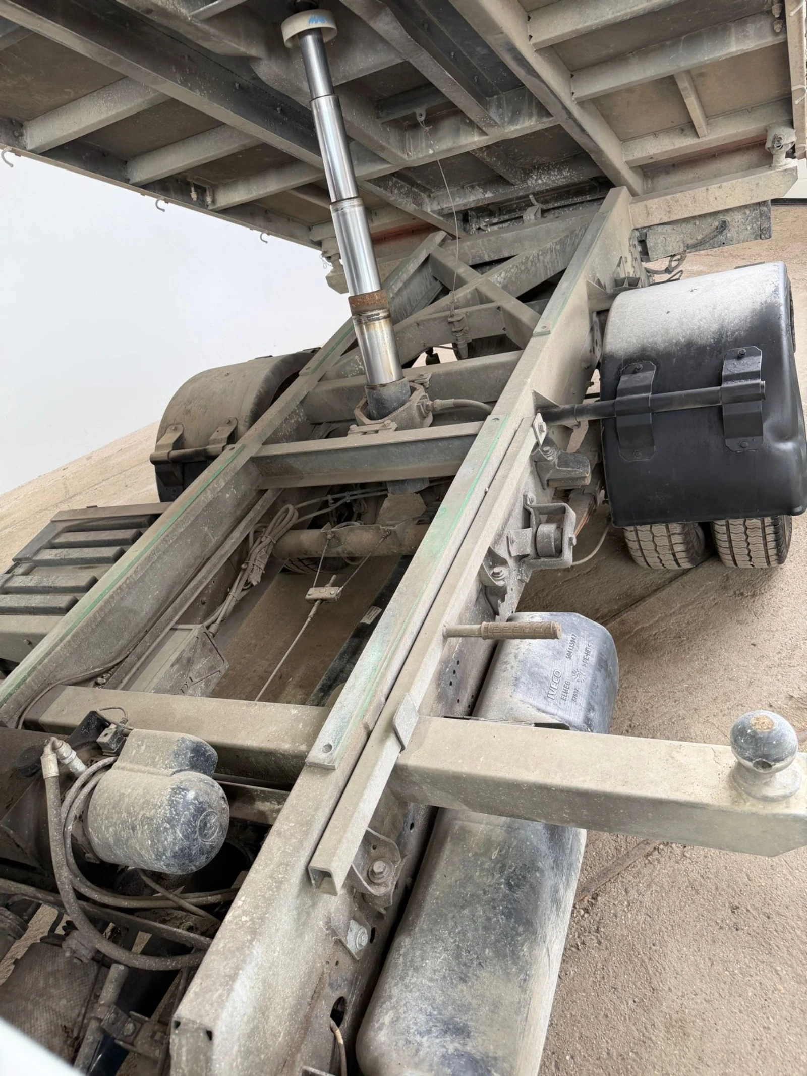 Iveco Daily 35C15EURO 5 B САМОСВАЛ, снимка 14 - Бусове и автобуси - 53976357