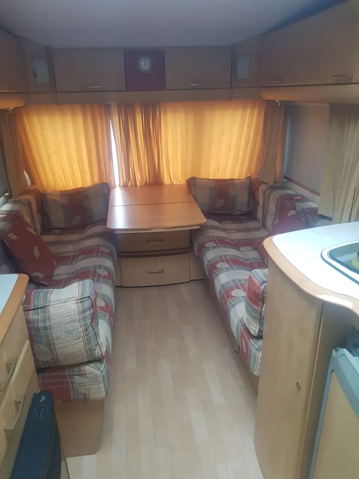 �������� Bailey Pageant  | Mobile.bg � ����������� 15