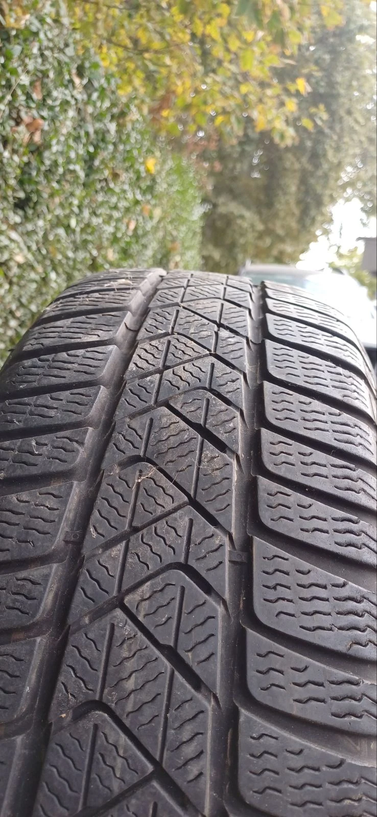 Гуми Зимни 205/60R16, снимка 4 - Гуми и джанти - 52129374
