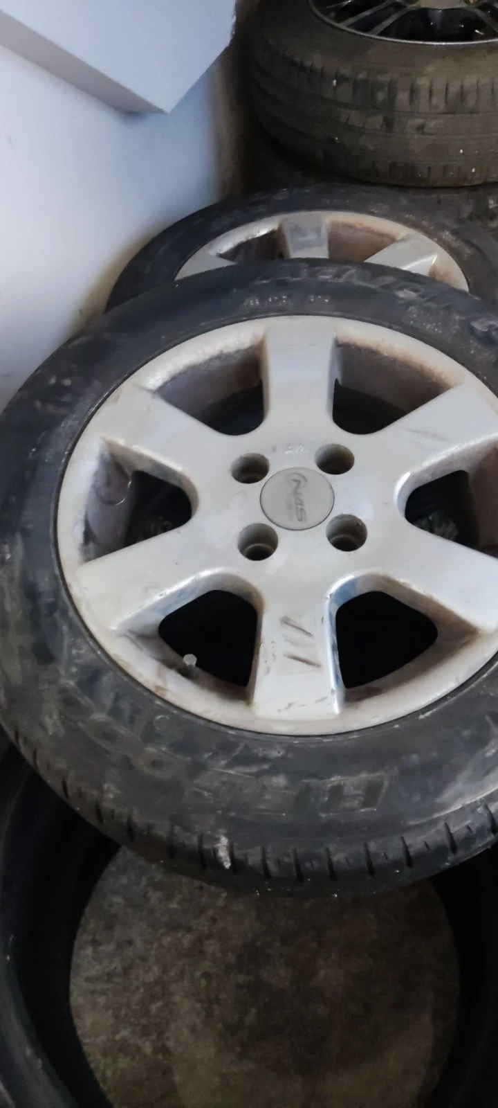 Гуми с джанти BF Goodrich 185/60R14