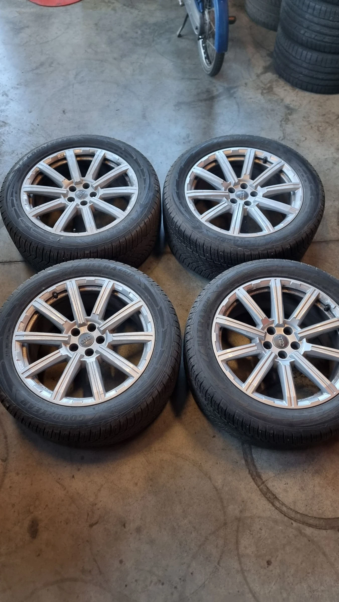 ���� � ������ 285/45R20 �� Audi Q7 | Mobile.bg � ����������� 1