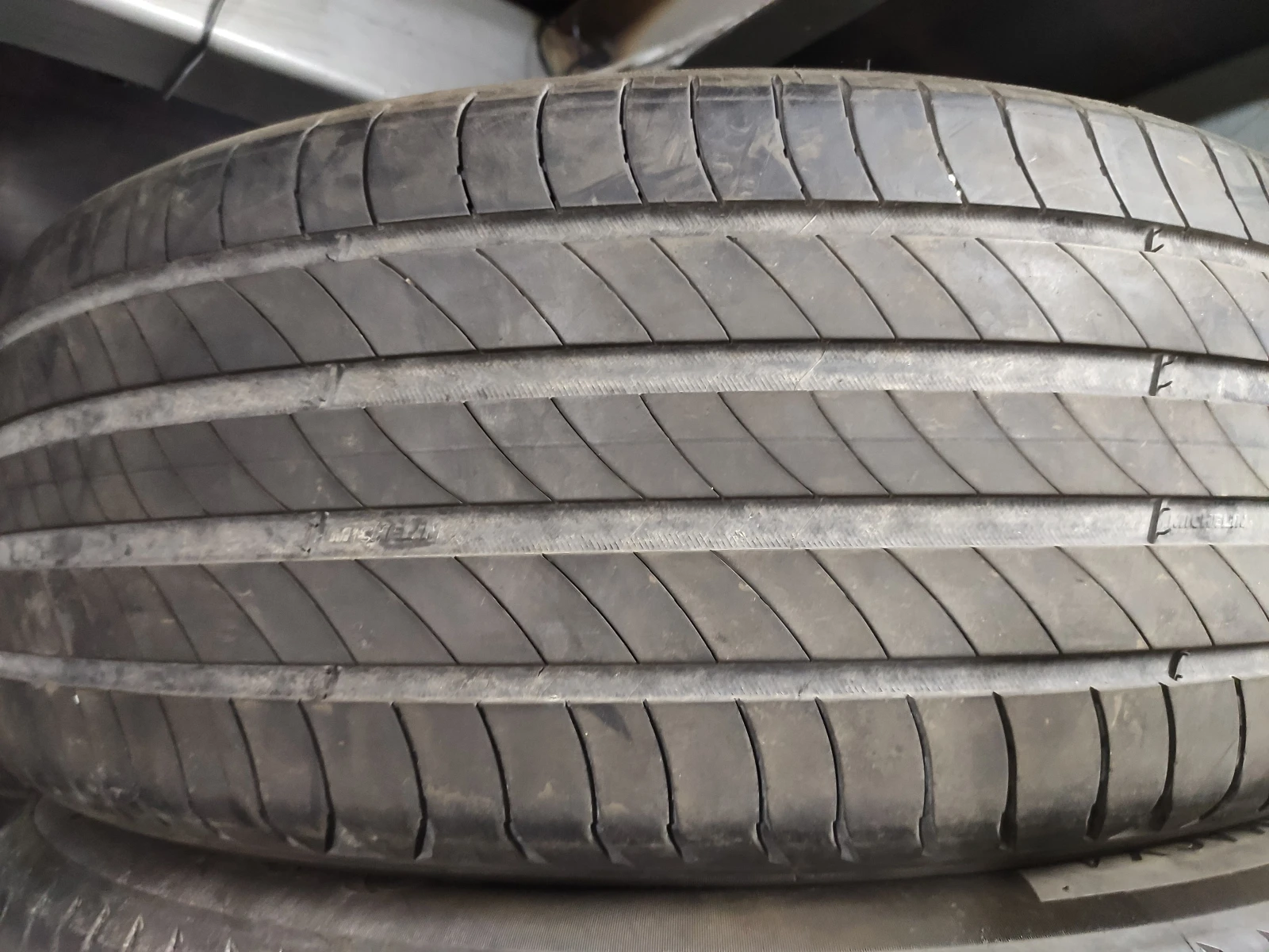 Гуми Летни 225/55R18, снимка 2 - Гуми и джанти - 55478826