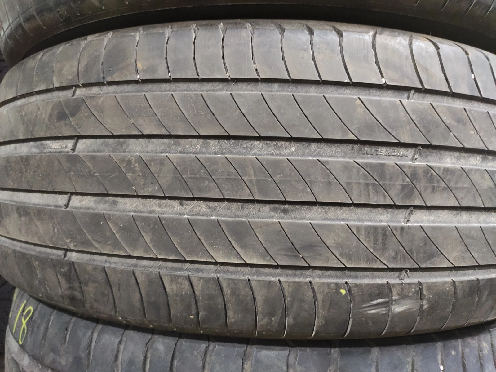 Гуми Летни 225/55R18, снимка 5 - Гуми и джанти - 55478826