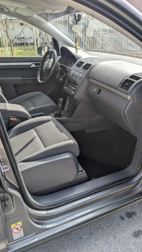 VW Touran 1.6 TDI, снимка 10