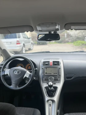Toyota Auris D4D, снимка 8