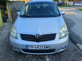 Toyota Corolla verso, снимка 1