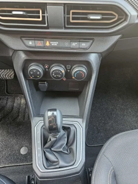 Dacia Sandero 1.0 TCe 90 Stop&Start EDC - 34900 лв. - 28286473 9