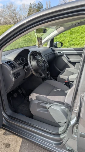 VW Touran 1.6 TDI - 6350 € / 12419.52 лв. - 94680165 7