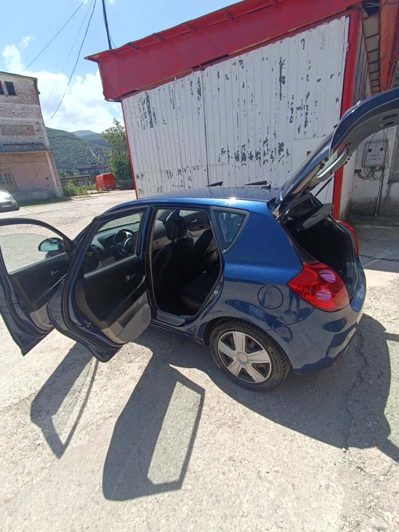 Kia Ceed, снимка 5 - Автомобили и джипове - 49112570