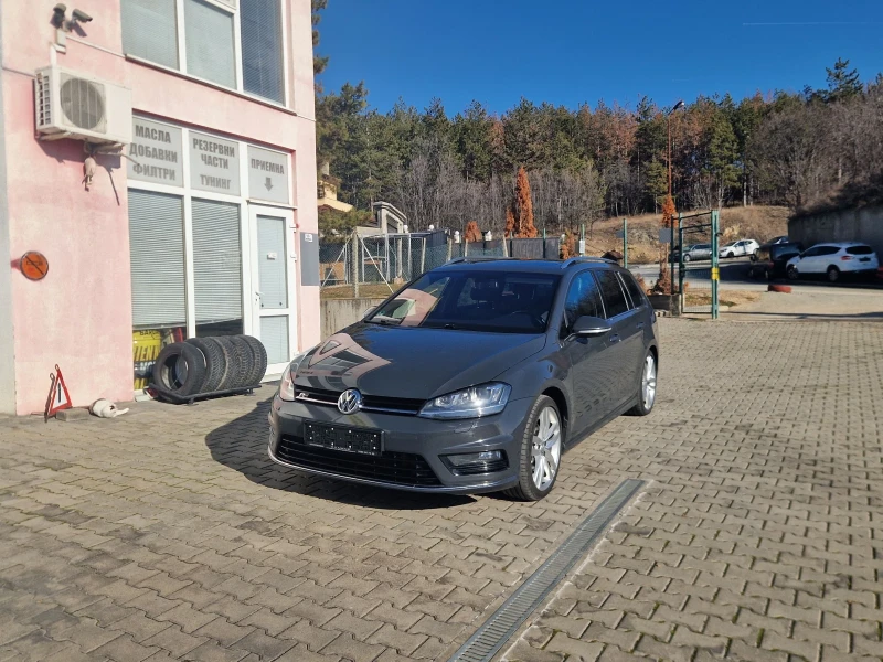 VW Golf 2.0 TDI R-Line Панорама DYNAUDIO Амбиент, снимка 2 - Автомобили и джипове - 48567973