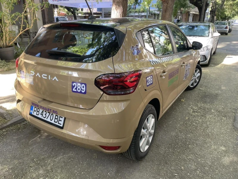 Dacia Sandero 1.0i* 39000км.* , снимка 12 - Автомобили и джипове - 51860847