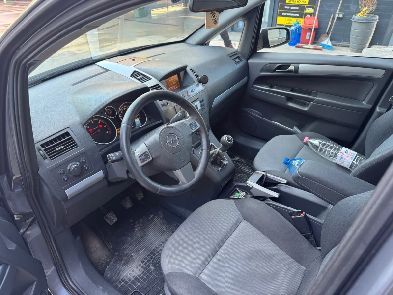 Opel Zafira 1.9 cdti, снимка 8 - Автомобили и джипове - 52388181