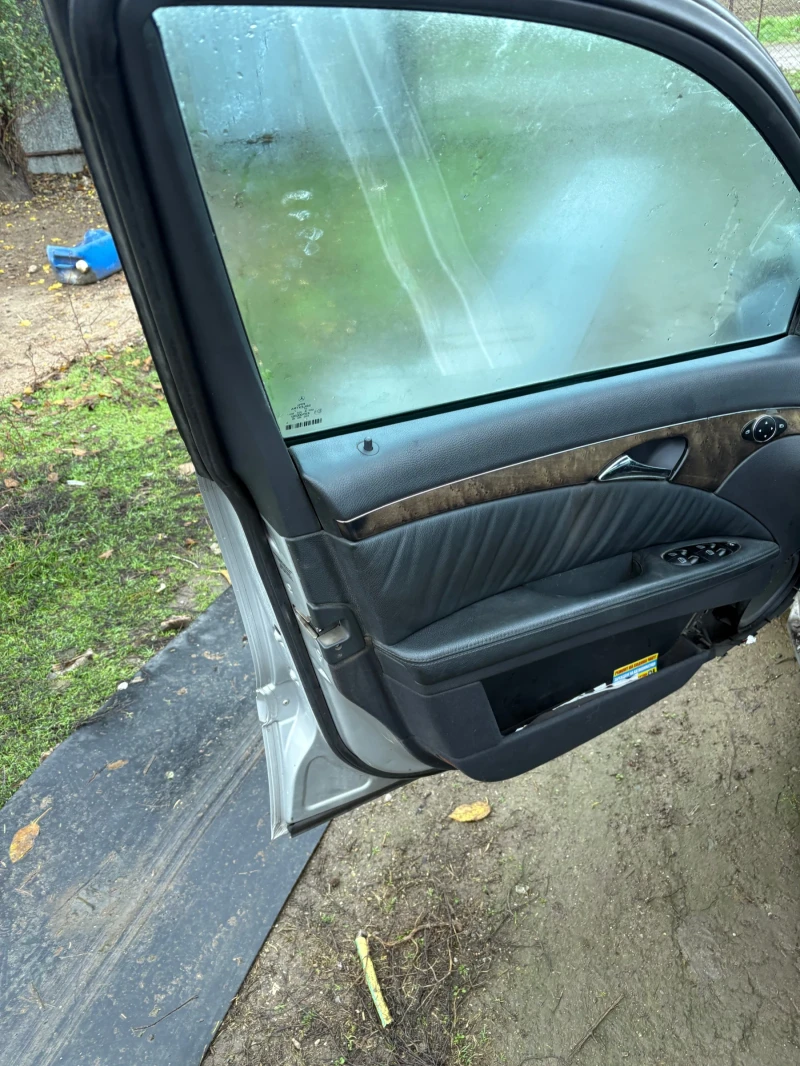 Mercedes-Benz 220, снимка 7 - Автомобили и джипове - 52582539