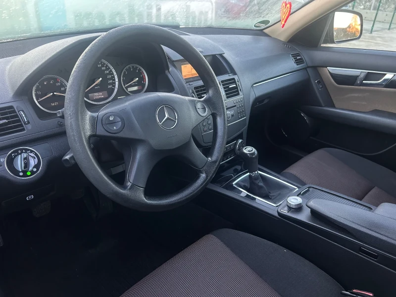 Mercedes-Benz C 220 OM646, снимка 10 - Автомобили и джипове - 52913729