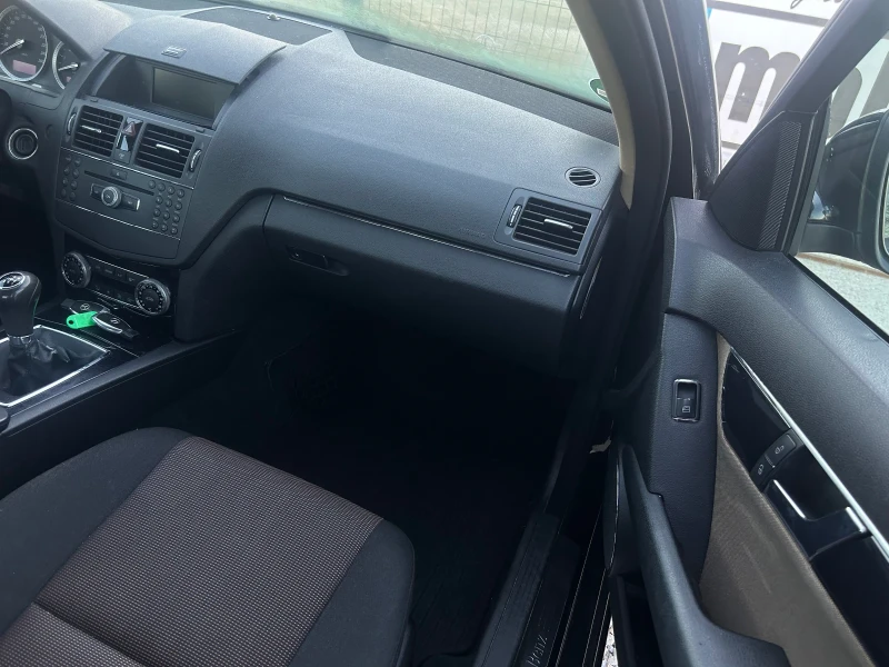 Mercedes-Benz C 220 OM646, снимка 11 - Автомобили и джипове - 52913729