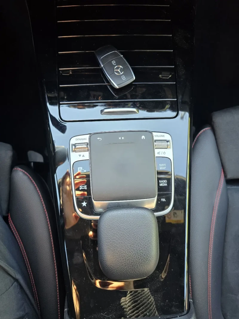 Mercedes-Benz A 220 AMG/PANO/CAMERA, снимка 14 - Автомобили и джипове - 53100721