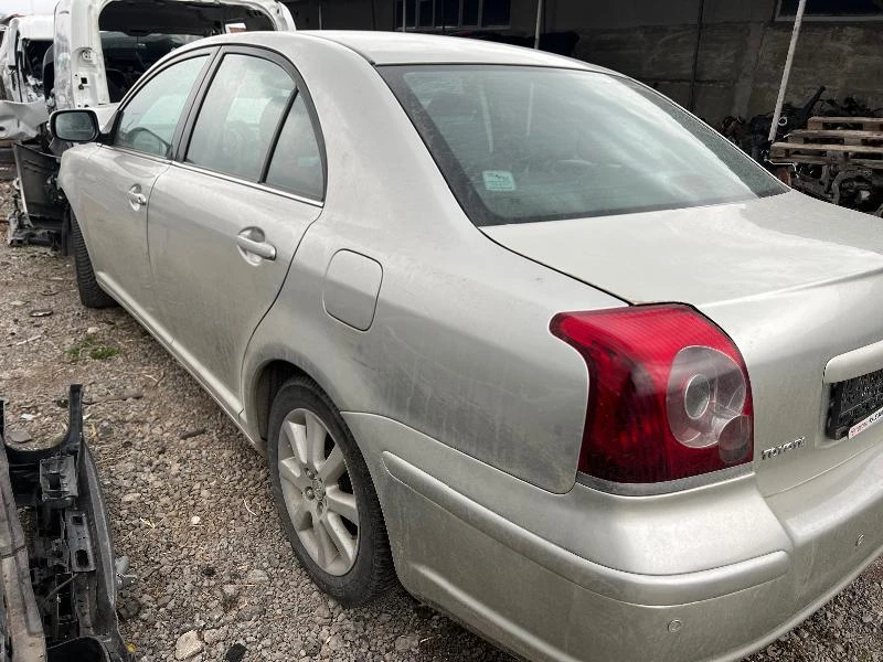 Toyota Avensis 2.0D4D, снимка 2 - Автомобили и джипове - 36315802