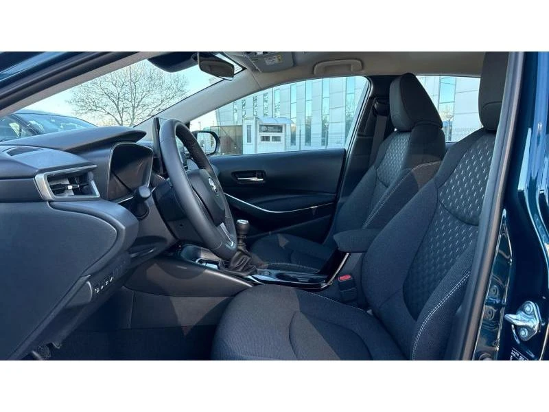 Toyota Corolla SDN 1.5 6MT Executive MY25 - ���� | Mobile.bg � ����������� 12