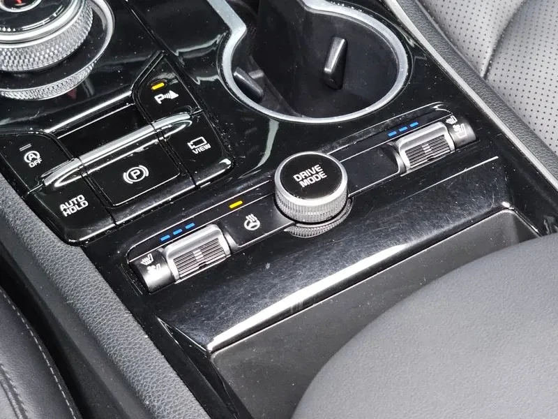 Kia K5 2.0 Prestige, снимка 15 - Автомобили и джипове - 55738752